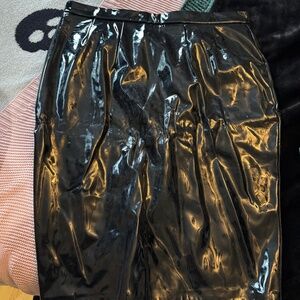 MISS KITTY PENCIL SKIRT IN BLACK VINYL - VIXEN BY MICHELINE PITT